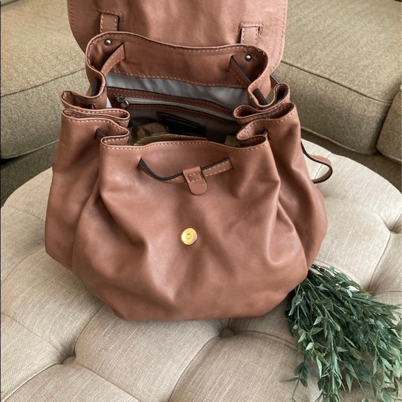 🌿GIANNI CHIARINI LEATHER BACKPACK🌿 - Picture 9 of 14